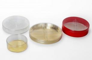 5 Advantages of Using Transparent Plastic Packaging